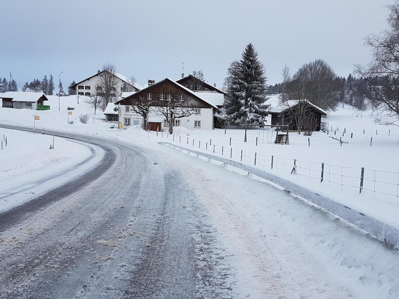 Auberge De La Couronne Saignelégier Dış mekan fotoğraf